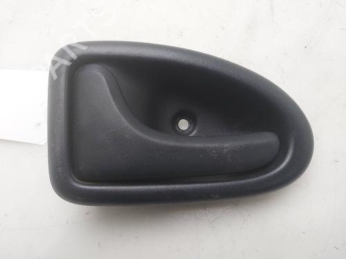 Venstre fortil invendig håndtag Venstre fortil invendig håndtag RENAULT CLIO II (BB_, CB_) 1.2 (BB0A, BB0F, BB10, BB1K, BB28, BB2D, BB2H, CB0A,... (58 hp) 36515188 36515188
