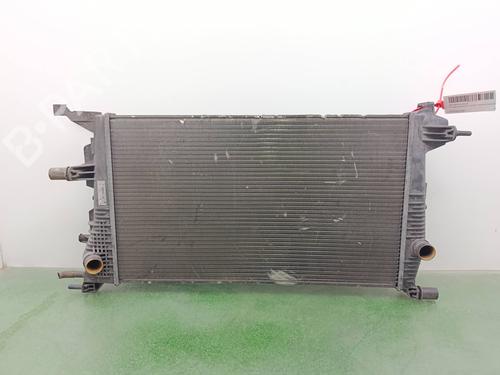 Used Water radiator RENAULT MEGANE III Grandtour (KZ0/1) [2008-2016]  28304640