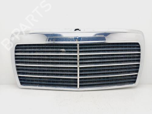 Used Grille MERCEDES-BENZ 124 Saloon (W124) 300 D (124.130) (109 hp) 29904042