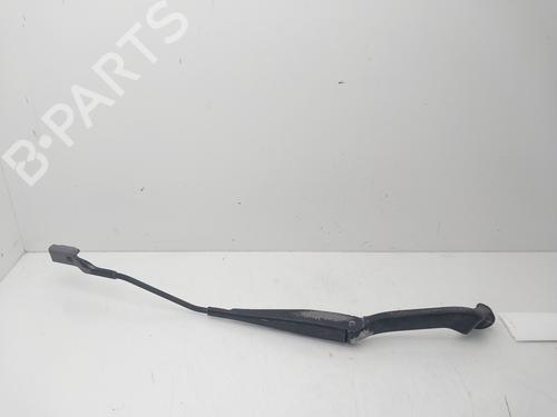Used Front windshield wiper arm FORD KUGA I [2008-2012]  31959917