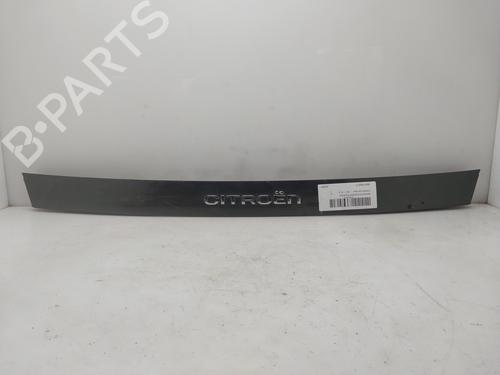 Used Tailgate handle Tailgate handle 37447567 37447567