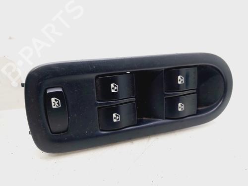 Used Left front window switch RENAULT MEGANE II Estate (KM0/1_) 1.9 dCi (131 hp) 30178557
