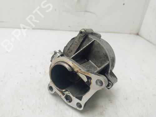 Pompe à vide RENAULT MEGANE II Estate (KM0/1_) 1.9 dCi (KMRG, KM1G, KM0G, KM2C) (120 hp) 23071970