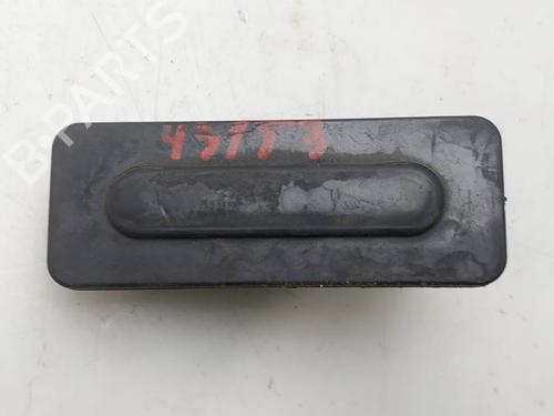 Used Tailgate handle Tailgate handle PEUGEOT 3008 I MPV (0U_) 1.6 HDi (114 hp) 40225796 40225796
