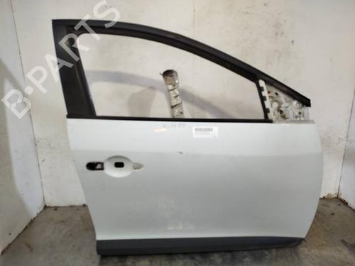 right-front-door-renault-megane-iii-hatchback-bz01_-b3_-2008-40178570 main image