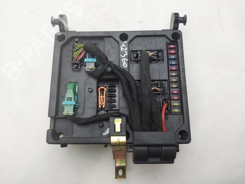 Used Fuse box Fuse box 37534336 37534336