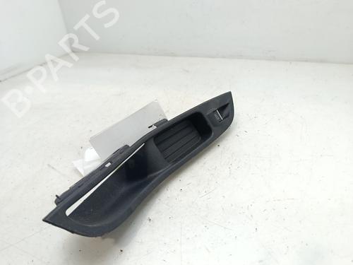 Used Right front window switch Right front window switch FORD FOCUS IV Turnier (HP) 1.0 EcoBoost mHEV (125 hp) 34348258 34348258