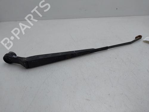 Used Front windshield wiper arm Front windshield wiper arm 37630112 37630112