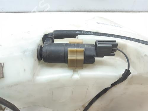 Windscreen washer tank JAGUAR XF I (X250) 3.0 D | BP9811113C113