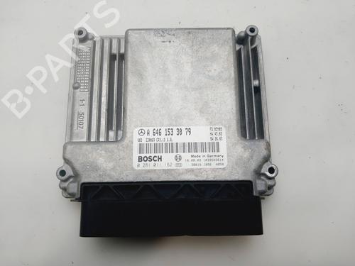 engine-control-unit-ecu-mercedes-benz-c-class-w203-2000-2001-2002-2003-2004-2005-2006-2007-32430578 main image