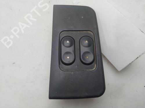 Used Left front window switch Left front window switch FIAT PUNTO (176_) 60 1.2 (176AP, 176AR, 176AQ, 176BB) (60 hp) 33619961 33619961