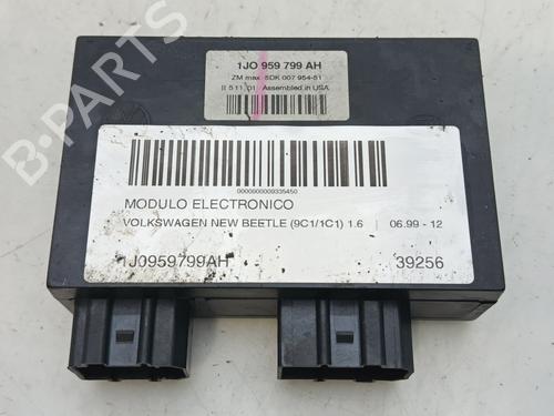 Elektronik Modul für VW NEW BEETLE (9C1, 1C1) 1.6 (102 hp) 32374639