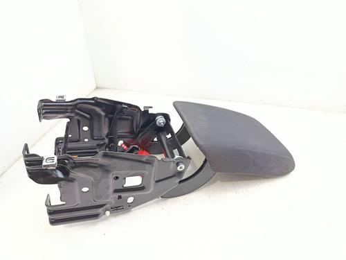 Used Armrest / Center console Armrest / Center console 36848506 36848506