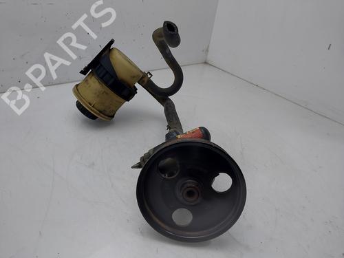 Used Steering pump RENAULT SCÉNIC I MPV (JA0/1_, FA0_) 1.6 (JA00, JA16, JA15, JA19, JA1V, JA2B, JA2C, JA0B,... (107 hp) 32413954