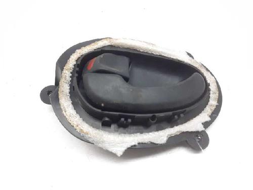Used Front left interior door handle PEUGEOT 406 (8B) 2.0 HDI 90 (90 hp) 12399518