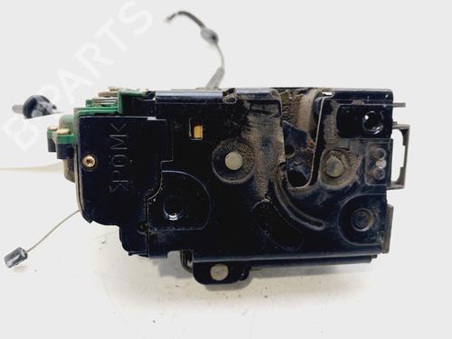 Venstre foran lås VW PASSAT B5.5 (3B3) 1.9 TDI (130 hp) 29430562