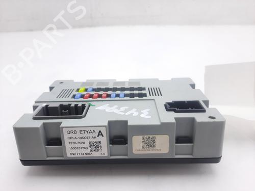 Fuse box JAGUAR XE (X760) 2.0 D (180 hp) 18045866