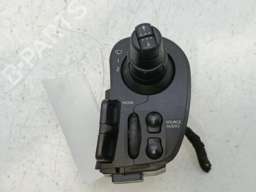 Used Steering column stalk RENAULT KANGOO Express (FW0/1_) [2008-2025]  30857679