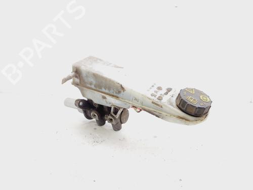 Used Brake master cylinder PEUGEOT EXPERT Van (V_) 2.0 BlueHDi 120 (122 hp) 22898901