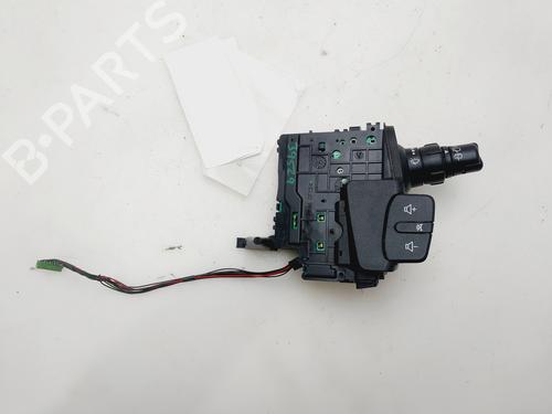 Used Steering column stalk RENAULT SCÉNIC II (JM0/1_) [2003-2010]  30077610
