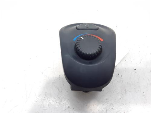 Used Climate control RENAULT ESPACE III (JE0_) 1.9 dTi (JE0M) (98 hp) 8403793