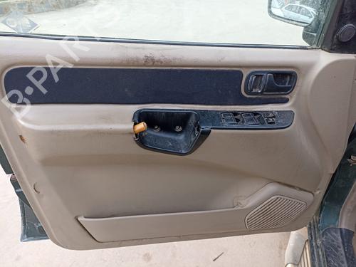 Højre fortil invendig håndtag NISSAN TERRANO II (R20) 3.0 Di 4WD | BP12406480I14 