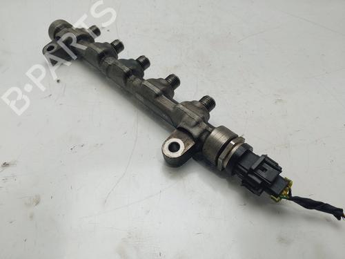 Used Injection rail HYUNDAI i30 (FD) [2007-2012]  21058024