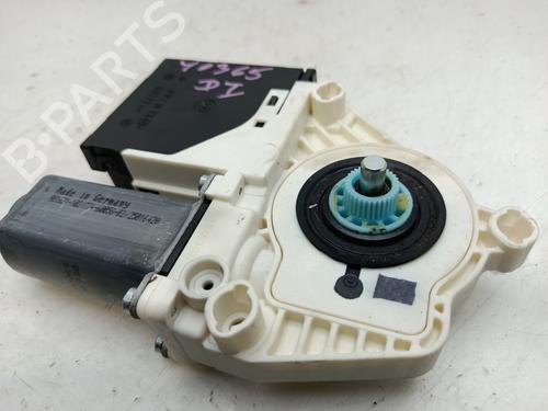 Left front window motor SEAT LEON (1P1) | BP32188045E21