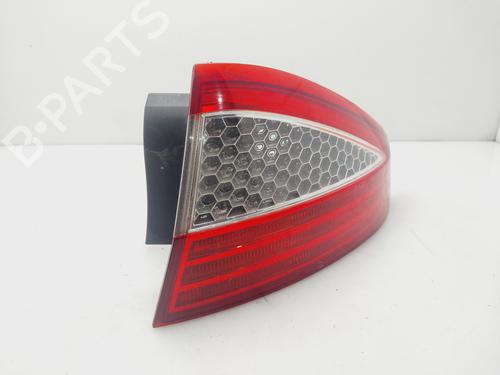 right-taillight-ford-mondeo-iv-ba7-2007-2008-2009-2010-2011-2012-2013-2014-2015-32104540 main image