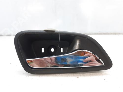 Used Front right interior door handle Front right interior door handle CHEVROLET CRUZE (J300) 2.0 CDI (163 hp) 8933134 8933134