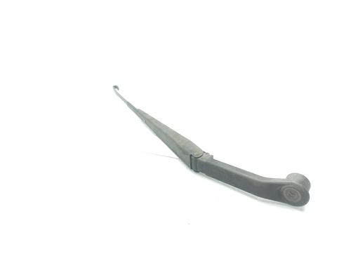 Used Front windshield wiper arm MITSUBISHI PAJERO III (V7_W, V6_W) [1999-2007]  26730310