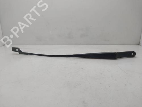 Used Front windshield wiper arm Front windshield wiper arm 39385869 39385869