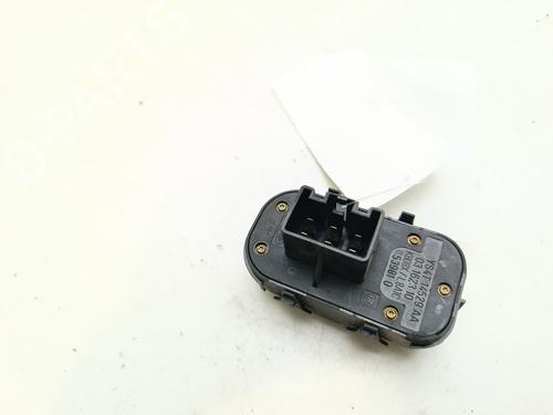 Left front window switch FORD FOCUS I Saloon (DFW) 1.6 16V | BP28418142I27