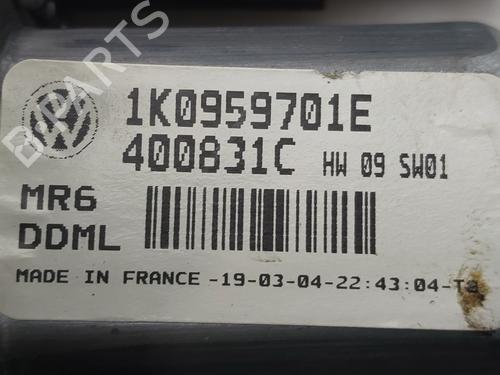 Left front window motor VW GOLF V (1K1) | BP37703022E21 - Image 4