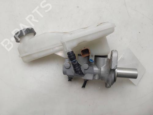 Used Brake master cylinder Brake master cylinder OPEL CORSA F (P2JO) [2019-2026] 39651450 39651450