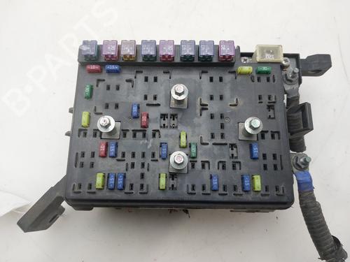 Used Fuse box Fuse box 34173875 34173875