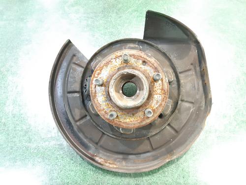 Left rear steering knuckle LAND ROVER RANGE ROVER SPORT I (L320) 2.7 D 4x4 | BP9417753M27 