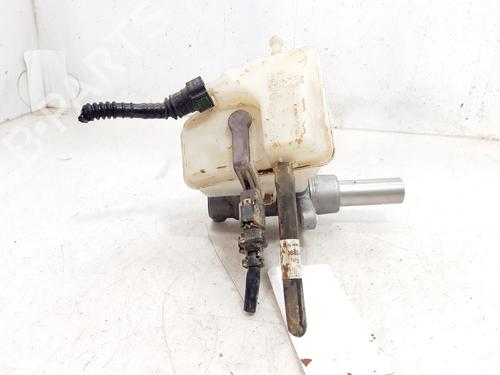 Used Brake master cylinder PEUGEOT 308 II (LB_, LP_, LW_, LH_, L3_) [2013-2021]  11105341