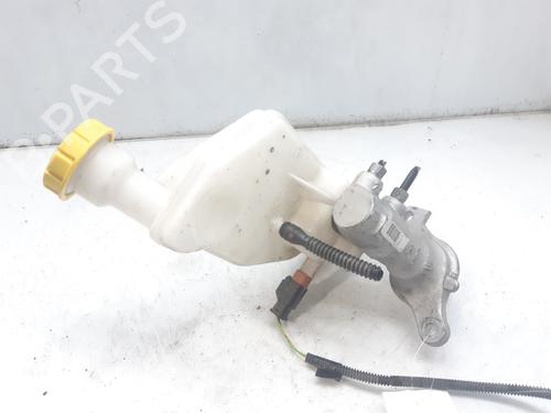 Used Brake master cylinder CITROËN C-ELYSEE (DD_) 1.6 BlueHDi 100 (99 hp) 11105431