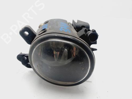 Used Right front fog light MERCEDES-BENZ C-CLASS (W204) [2007-2015]  24031303