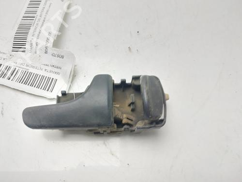 Used Front right interior door handle NISSAN TERRANO II (R20) 2.7 TDi 4WD (125 hp) 30830691