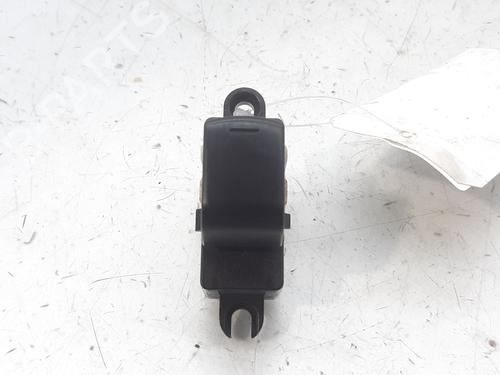 Used Right front window switch NISSAN TIIDA Hatchback (C11) 1.8 (126 hp) 9573514