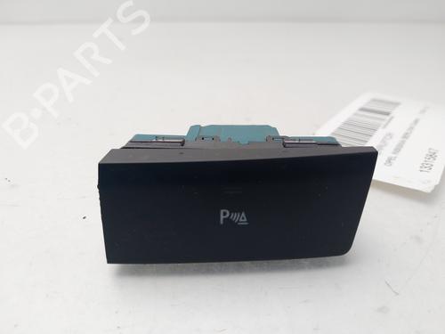 switch-opel-insignia-a-g09-2008-2009-2010-2011-2012-2013-2014-2015-2016-2017-36663238 main image