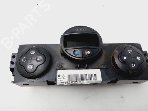 Used Climate control RENAULT MEGANE II Saloon (LM0/1_) [2003-2025]  19328830