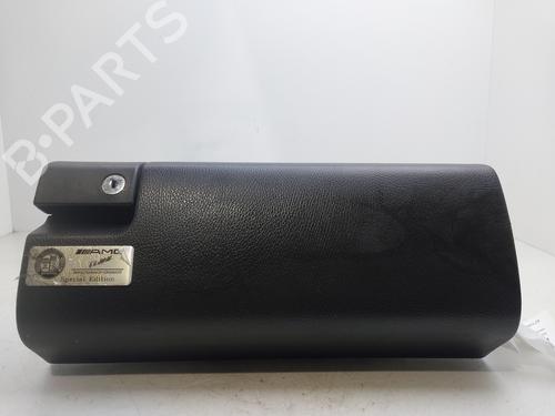 Used Glove box MERCEDES-BENZ E-CLASS (W210) E 320 CDI (210.026) (197 hp) 26229682