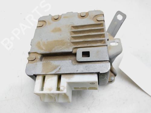 Used Electronic module TOYOTA YARIS (_P9_) 1.4 D-4D (NLP90_, NLP90R) (90 hp) 30658099