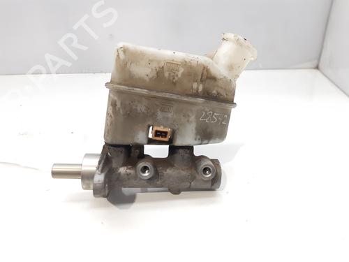 Used Brake master cylinder HYUNDAI TUCSON (JM) 2.0 CRDi (113 hp) 11105457
