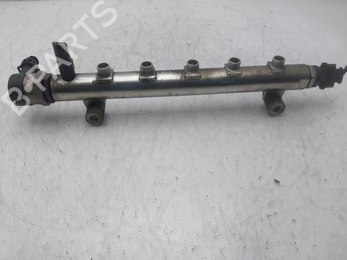 Used Injection rail Injection rail CHEVROLET LACETTI (J200) 2.0 D (121 hp) 40528214 40528214