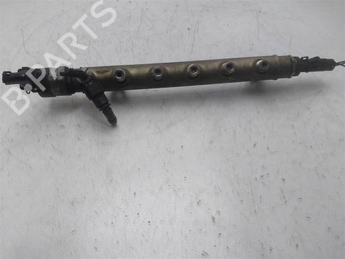 Used Injection rail Injection rail 38325221 38325221