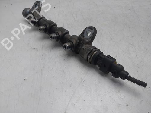 Used Injection rail Injection rail 36839909 36839909